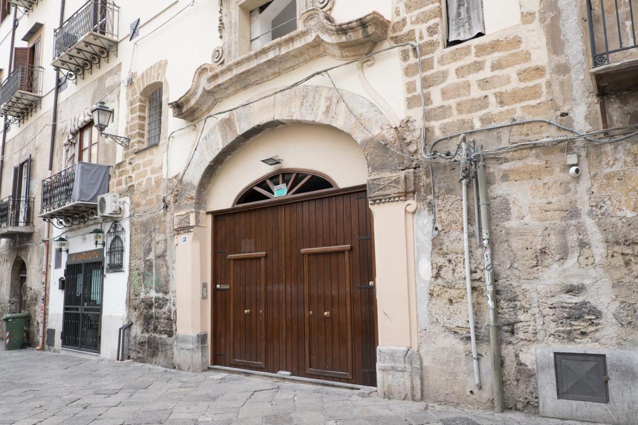 Charming House In The Historic Center Of Palerme